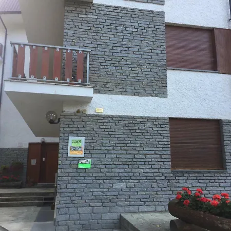 Elegante In Centro A Apartment
